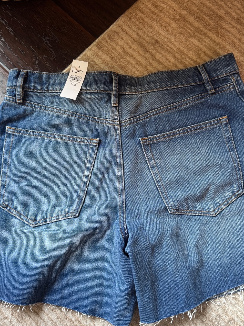 LOFT Women’s Blue Denim Relaxed Shorts - Picture 2 of 2